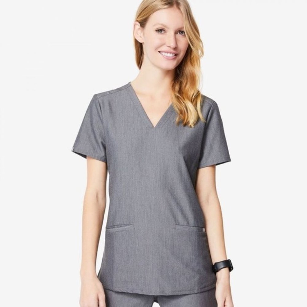 Figs Casma Three-Pocket Scrub Top in Graphite XXS